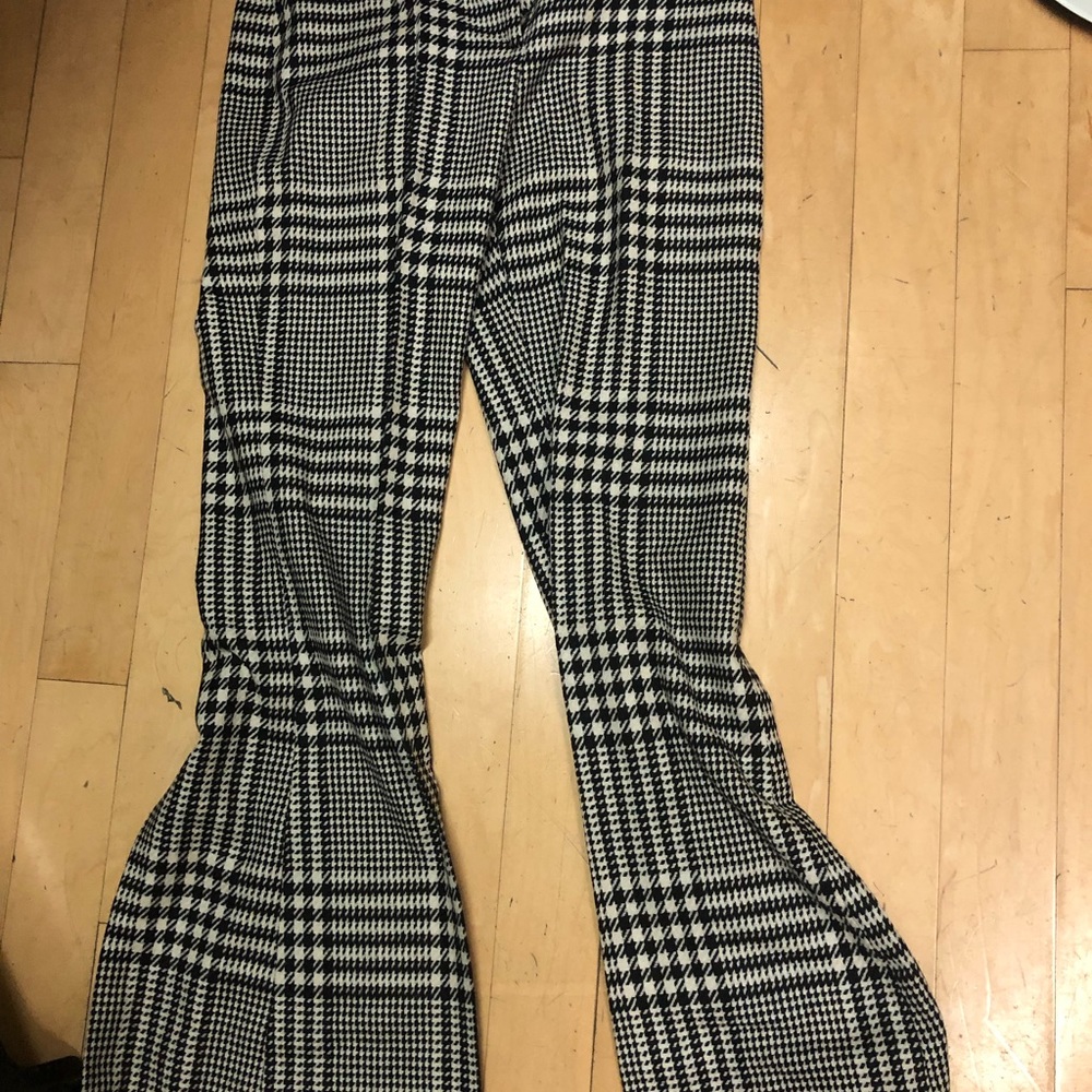 Versace B/W plaid flared pants 42IT fab - Picture 6 of 11